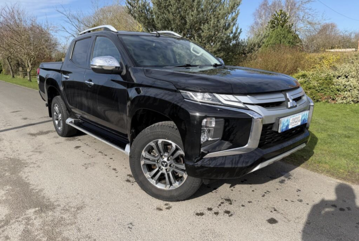 2020 Mitsubishi L200